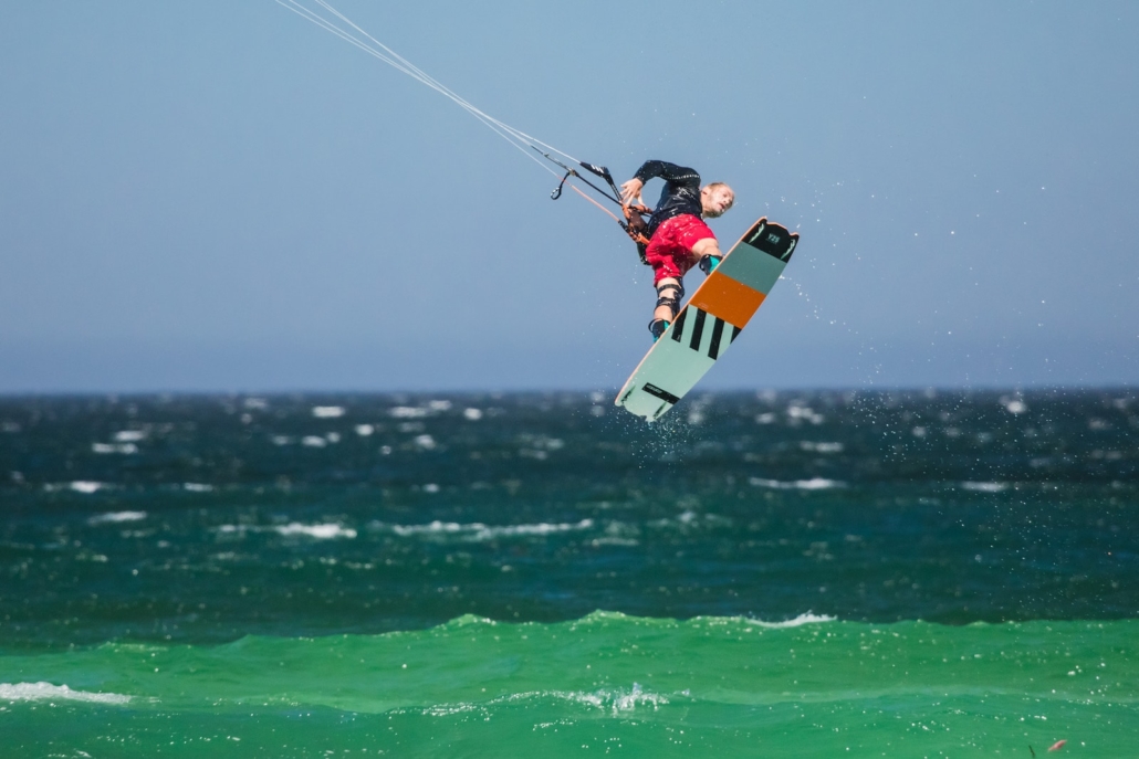 juice kiteboard rrd y25 windsurfing karlin obrazek na vode